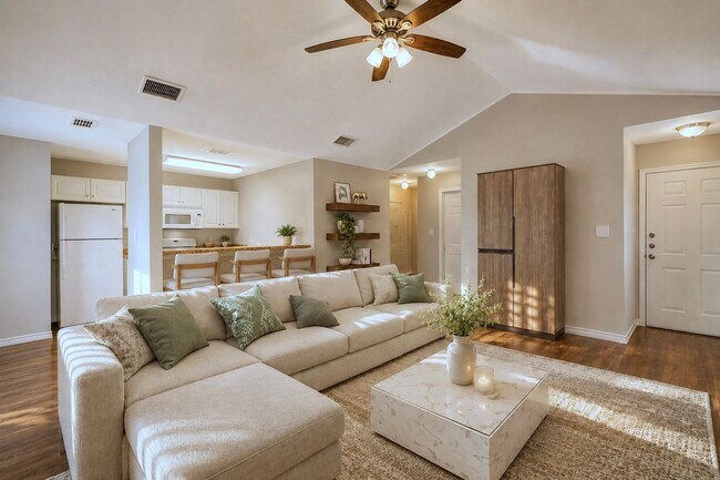 Building Photo - 8712 Mansion Creek Cir