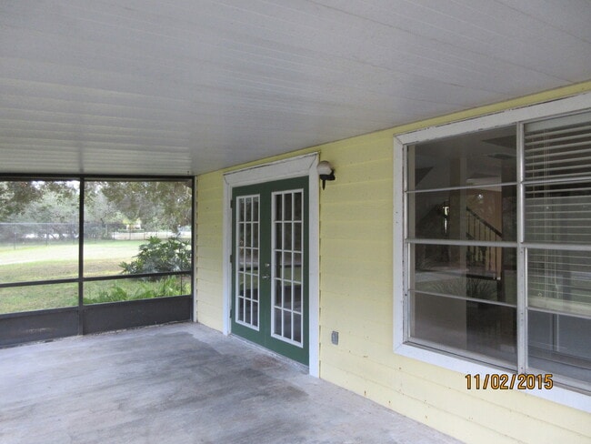 Building Photo - Spacious 3 Bedroom/ 2.5 Bathroom Home In Alafaya Woods