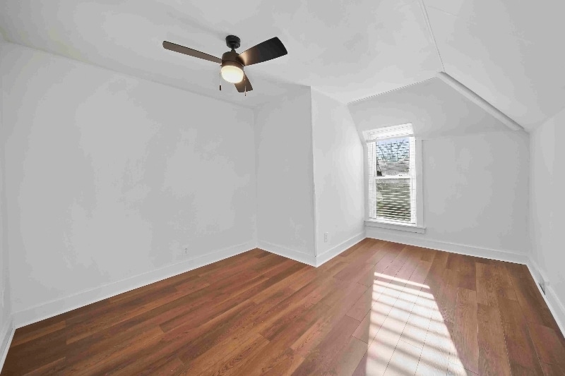 Building Photo - 153 1/2 N Main St