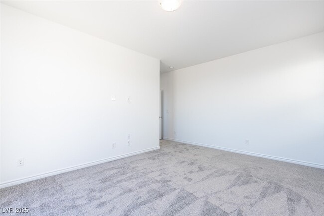 Building Photo - 8142 Skye Vineyard Dr