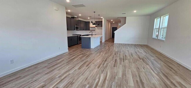 Building Photo - 8411 Bay Rdg Cir