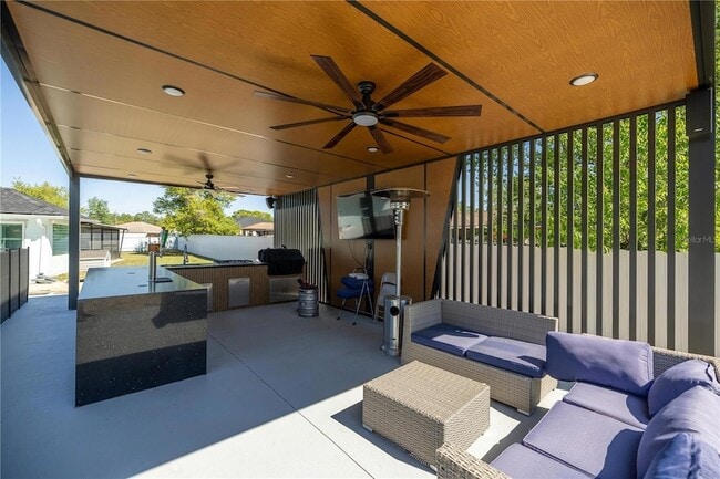 Building Photo - 7191 Hemlock Rd