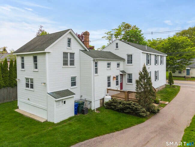 Building Photo - 33 Main St