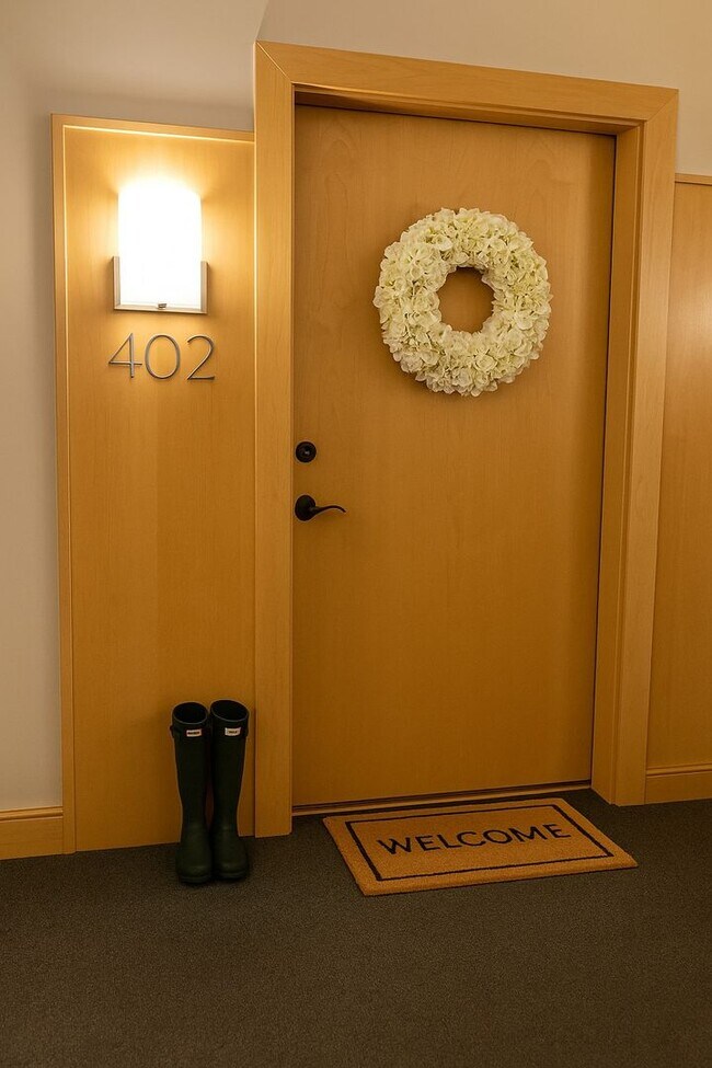 Building Photo - FEBRUARY MOVE-IN SPECIAL FOR QUALIFIED APPLICANTS - Absolutely Gorgeous 2 BR, 2 BA Condo Just Ste...