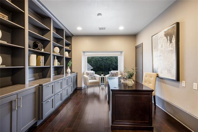 Building Photo - 4616 Windsor Ridge Dr
