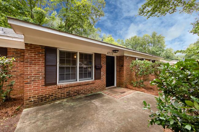 Building Photo - 4713 Belle Plaine Dr