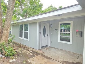 Building Photo - 3914 Southlawn St