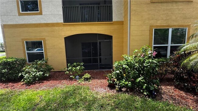 Building Photo - 11530 Villa Grand