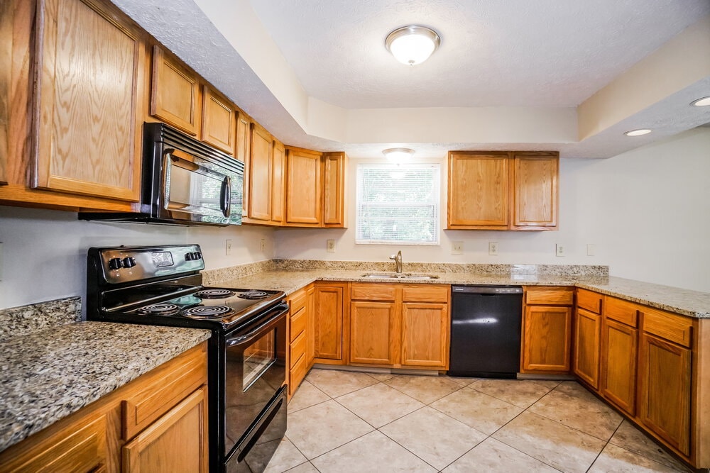 Building Photo - 7950 Dolmen Dr