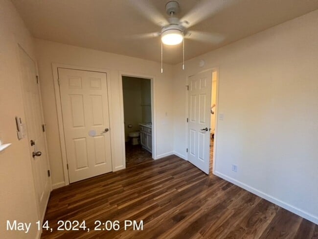 Building Photo - 079