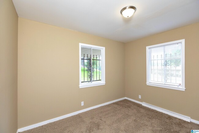 Building Photo - 405 Cheri Ln