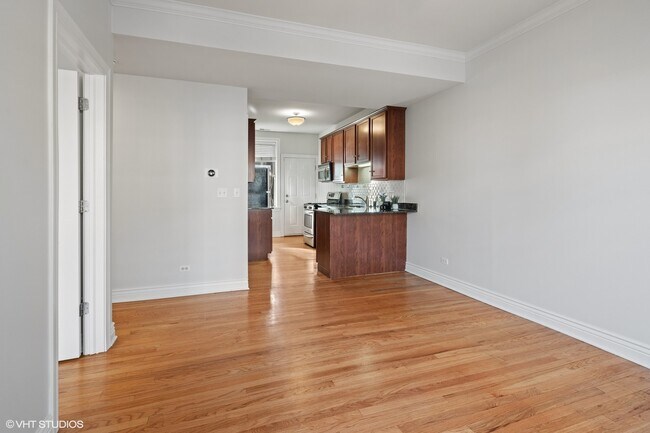 Building Photo - 2005 W Warner Ave