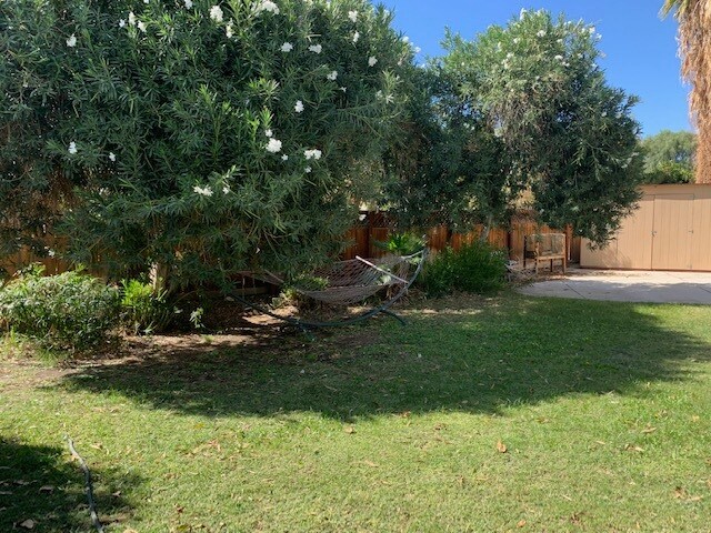 Building Photo - 43550 Carmel Cir