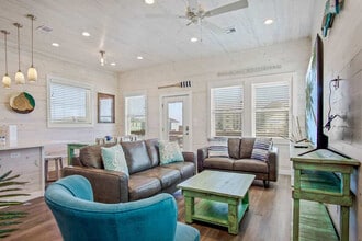 Building Photo - 5497 TX-361