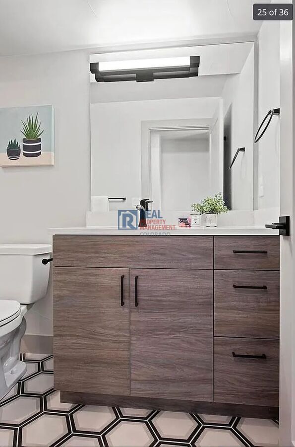 Building Photo - 405 Harrison St