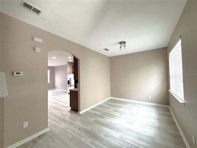 Building Photo - 12937 Emersondale Ave