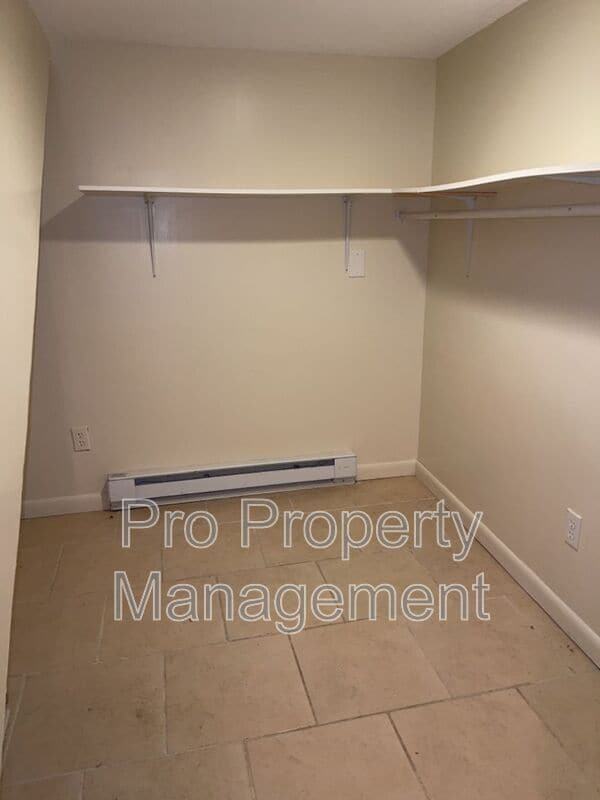 Building Photo - 7-9 Eden Drive