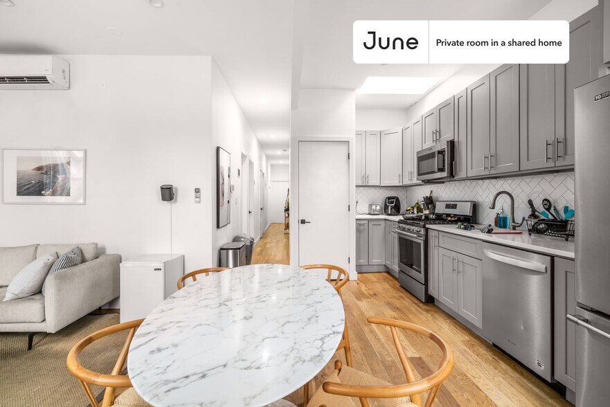 Building Photo - Room in Shared 5 bed/3 bath home