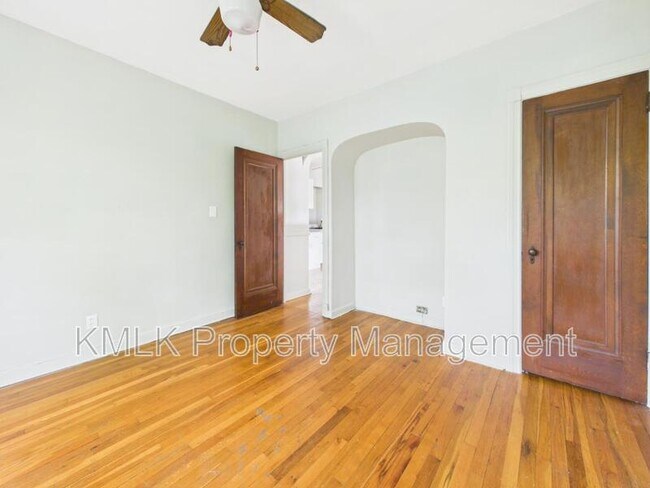 Building Photo - 1346 Kenilworth Ave