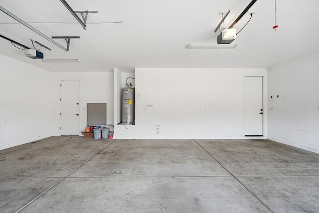 Building Photo - 641 S Davidson Ln