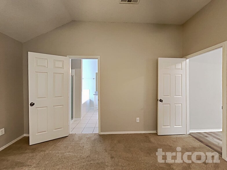 Building Photo - 1703 Ash Ln