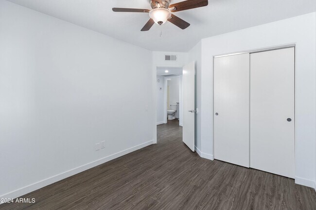 Building Photo - 7034 S 42nd St