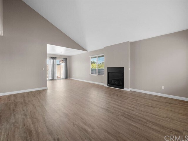 Building Photo - 12 Butterfield
