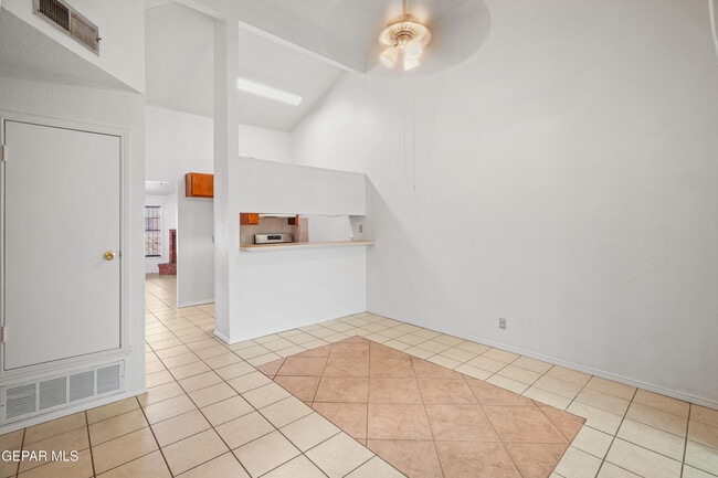 Building Photo - 10207 Angel Falls Pl