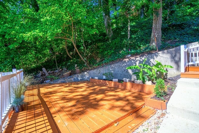 Building Photo - 3731 S Kemper Rd