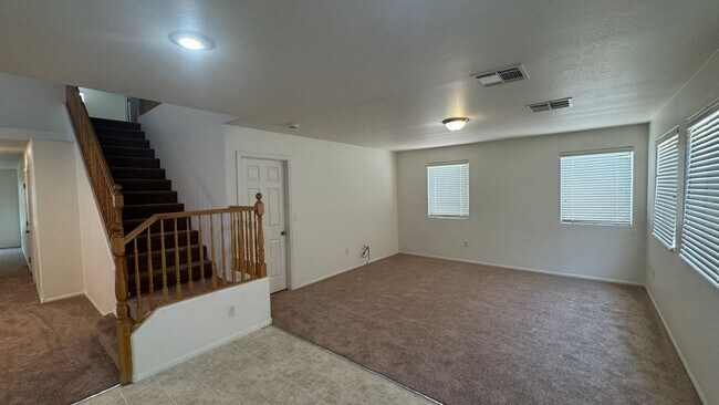 Building Photo - Welcome Home 3 or 4 BDRM SW Las Vegas