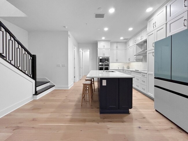 Building Photo - Luxury Coastal Townhome w/ Water Views + Resort Amenities – Seminole 3beds + 3bath