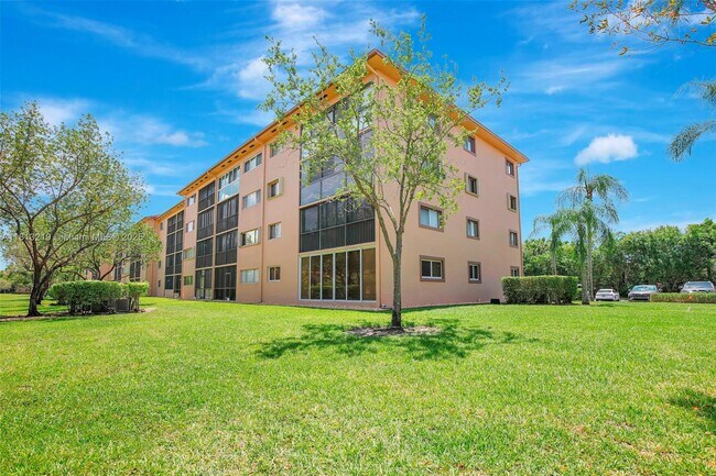 Building Photo - 12651 SW 16th Ct
