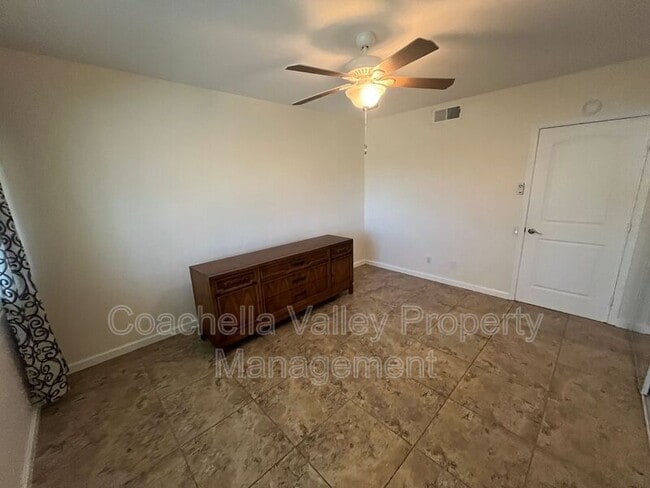 Building Photo - 71425 Halgar Rd