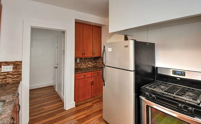 Building Photo - 3133 Albion Rd