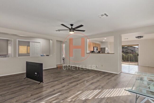 Building Photo - 597 W Casa Mirage Dr