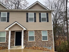 Building Photo - WEST KNOX CEDAR BLUFF AREA 2 BEDROOM 2.5 BATH TOWNHOUSE