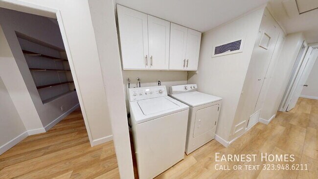 Building Photo - 4735 Nob Hill Dr