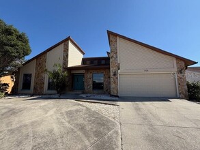 Building Photo - 906 Chipaway Dr