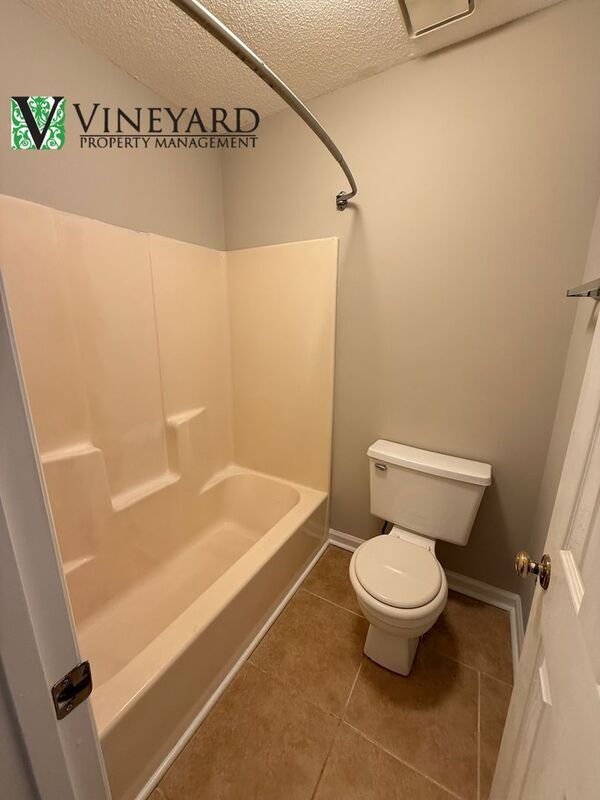 Building Photo - 6055 Sand Wedge Cir