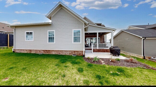 Building Photo - Durham Farms of Hendersonville!