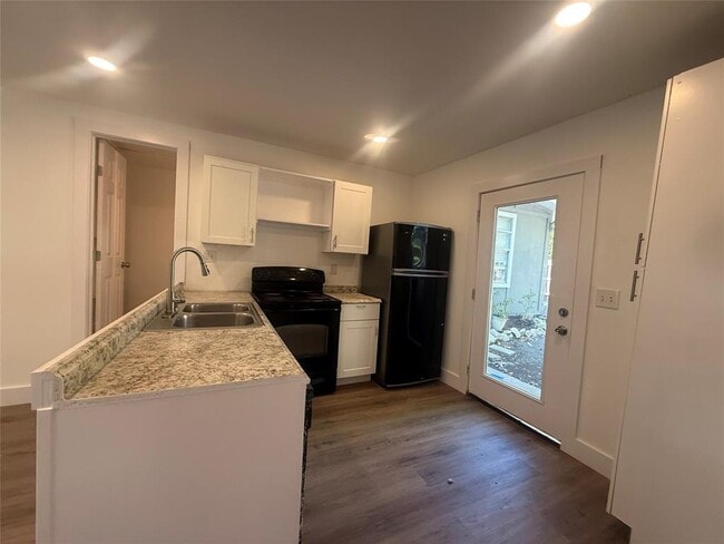 Building Photo - 5901 Nancy Dr