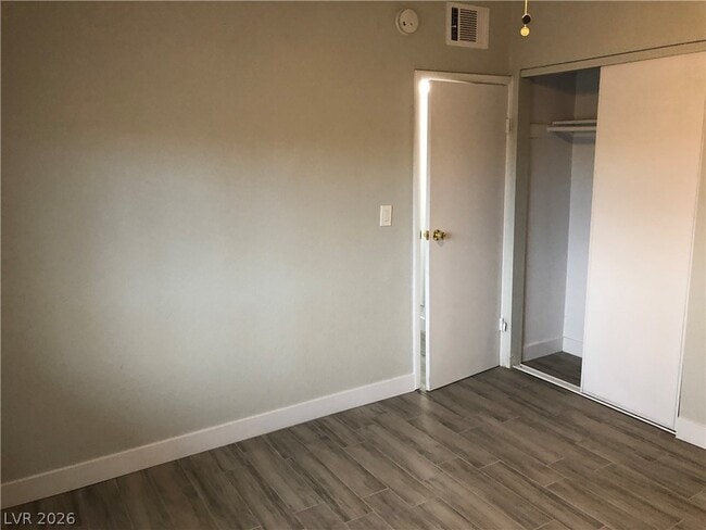 Building Photo - 5813 Evergreen Ave