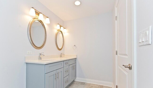 Building Photo - 827 N Francisco Ave