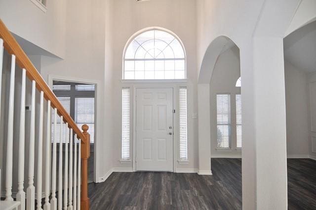 Building Photo - 521 Mustang Ridge Dr