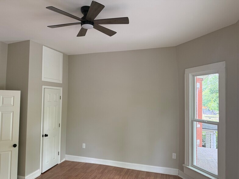 Building Photo - 3834 Southern Pky