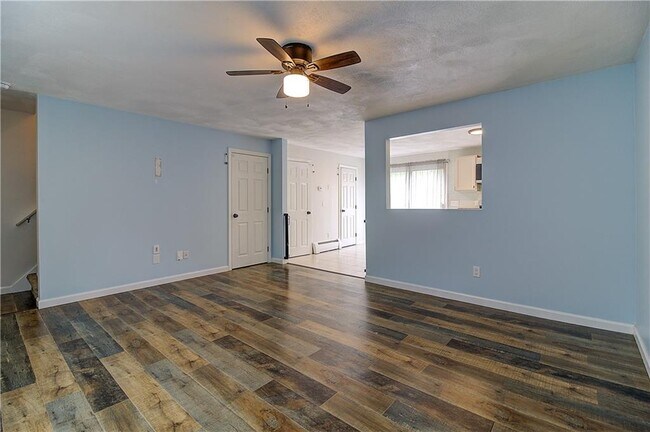 Building Photo - 165 Laurel Ridge Ave