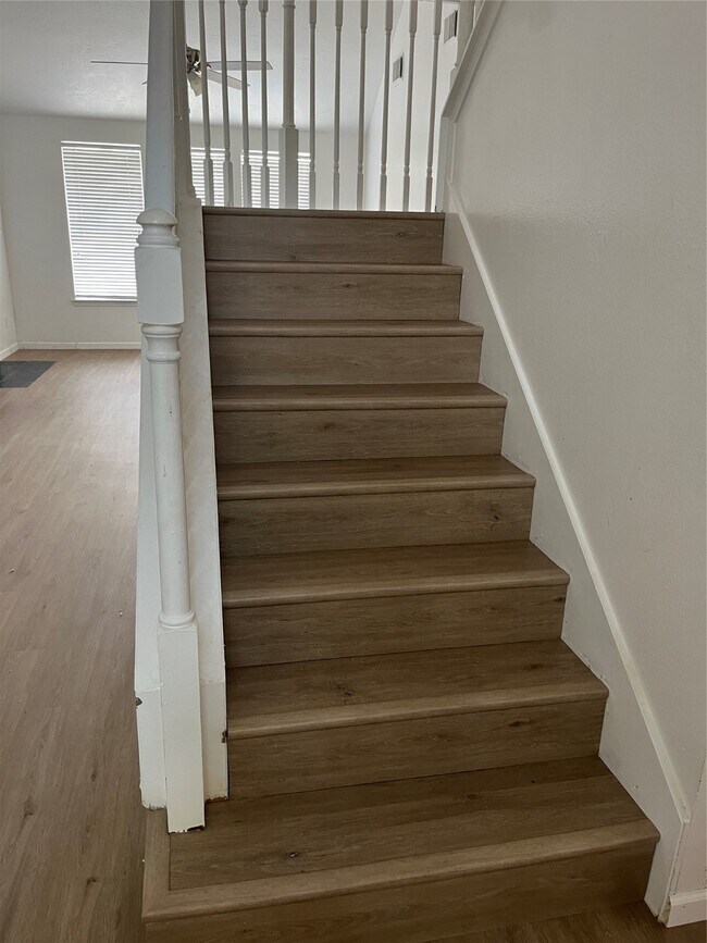 Building Photo - 9502 Willow Trace Ct