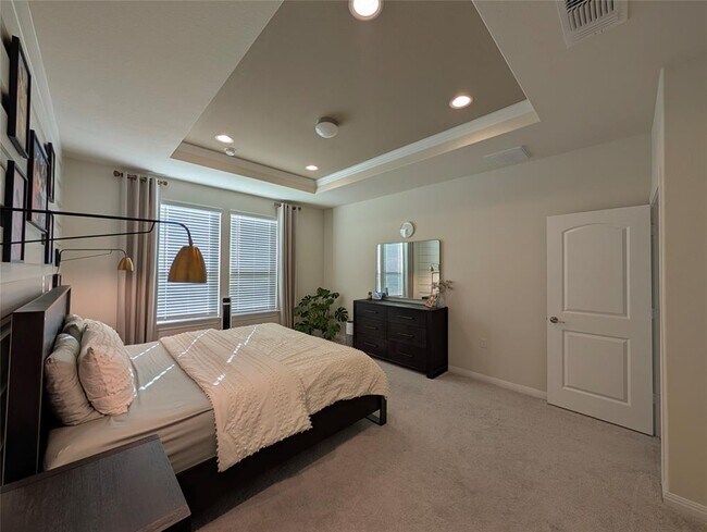 Building Photo - 511 Hoot Owl Ln S