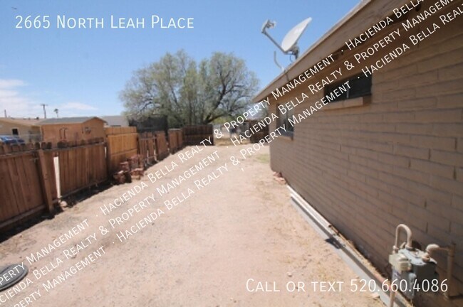 Building Photo - 2665 N Leah Pl