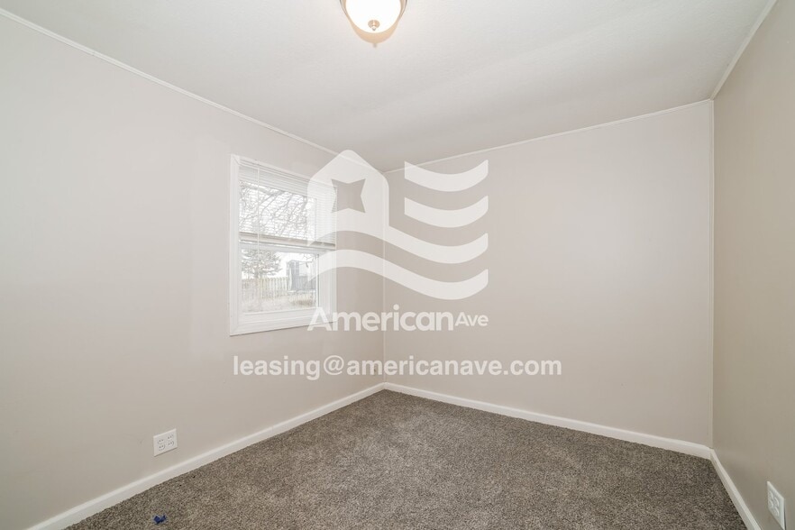 Building Photo - 302 Wagner St